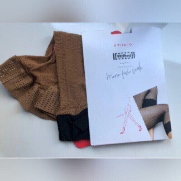 Wolford Studio Fishnet Capri Tights Black Whimsy Goth - Picture 6 of 9